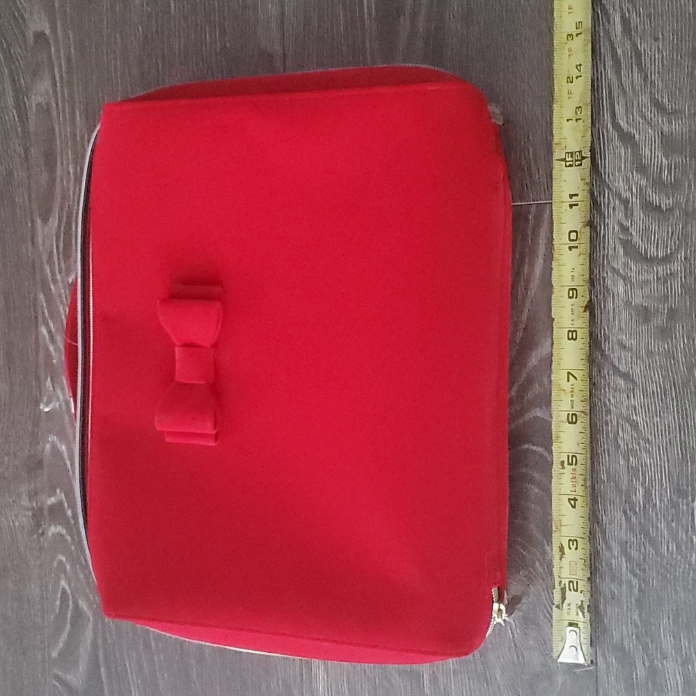 ❤️ Estee Lauder Large Makeup Cosmetic Bag TRAIN CASE Red Velvet Bow - Brand New - Picture 6 of 9